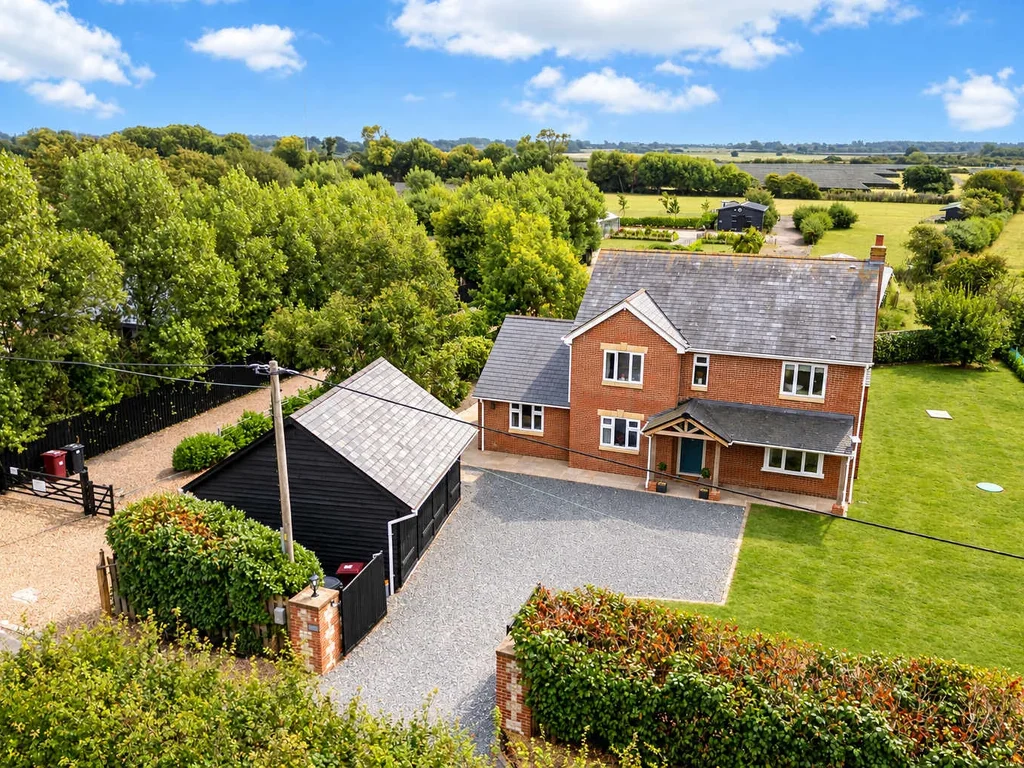 Spacious Sidlesham Country Home near Witterings