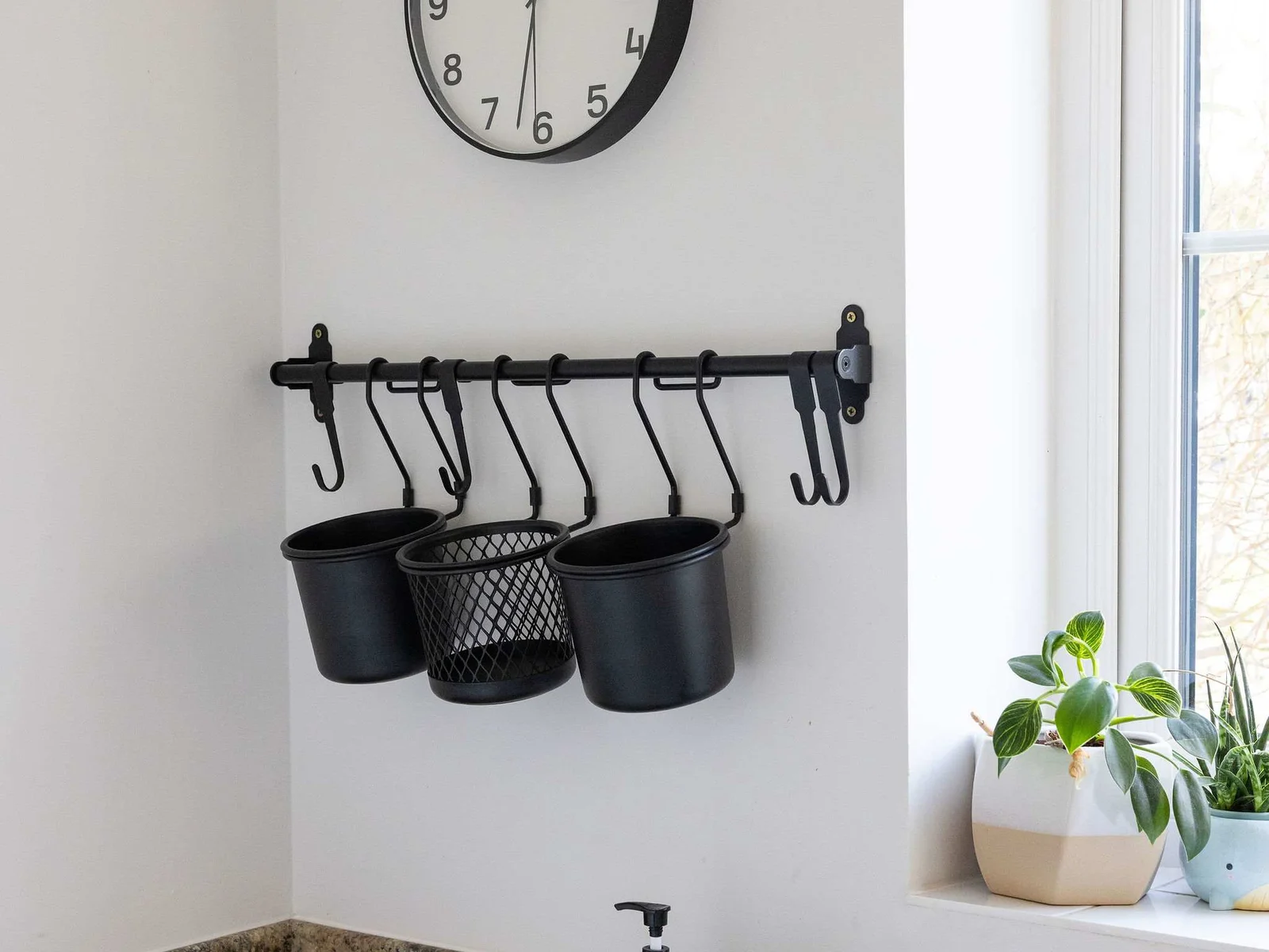 We provide kitchen basics such as tea towels, washing up liquid, sponges and clothes.