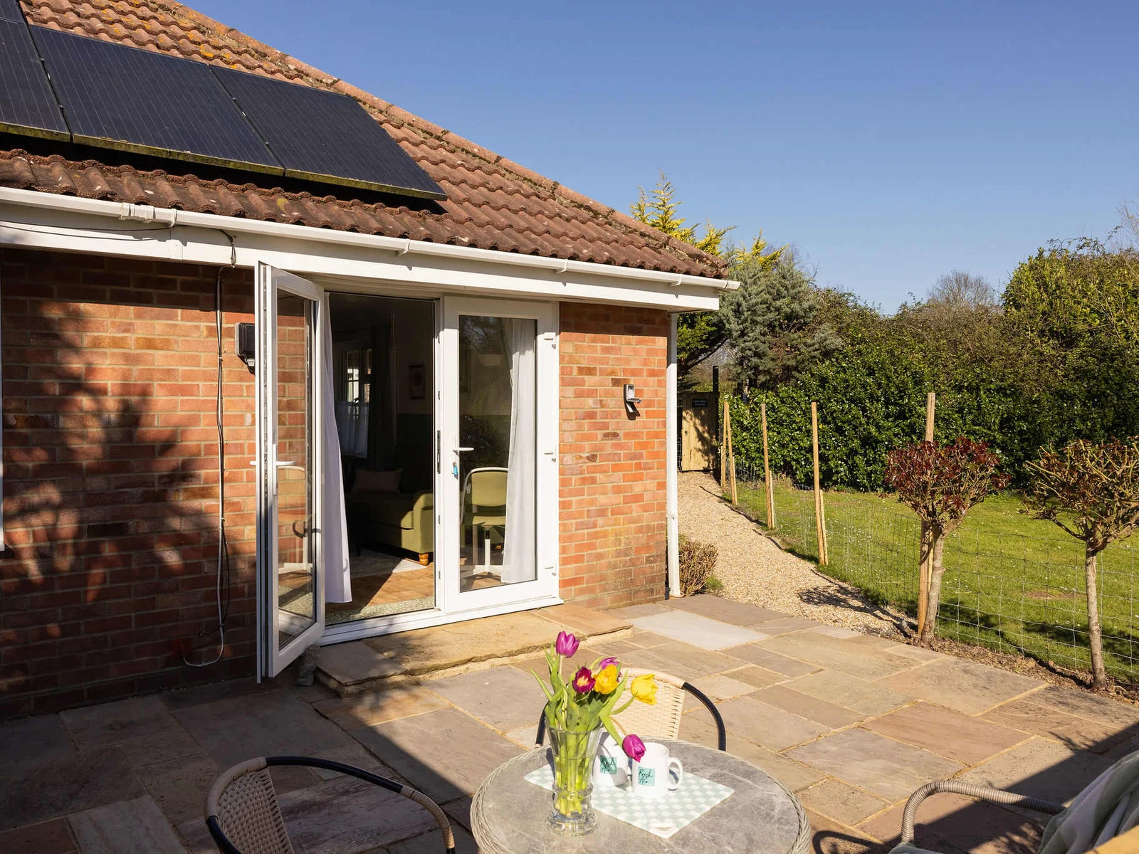Indoor-outdoor living gives the annexe an easy, laid-back feel throughout your stay.