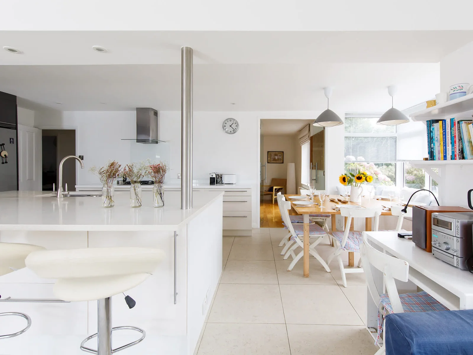 With a stereo, desk, Wi-Fi and cook books, you'll feel right at home!