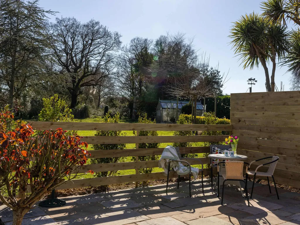 Stylish One Bed Annexe Near Marina and Beaches