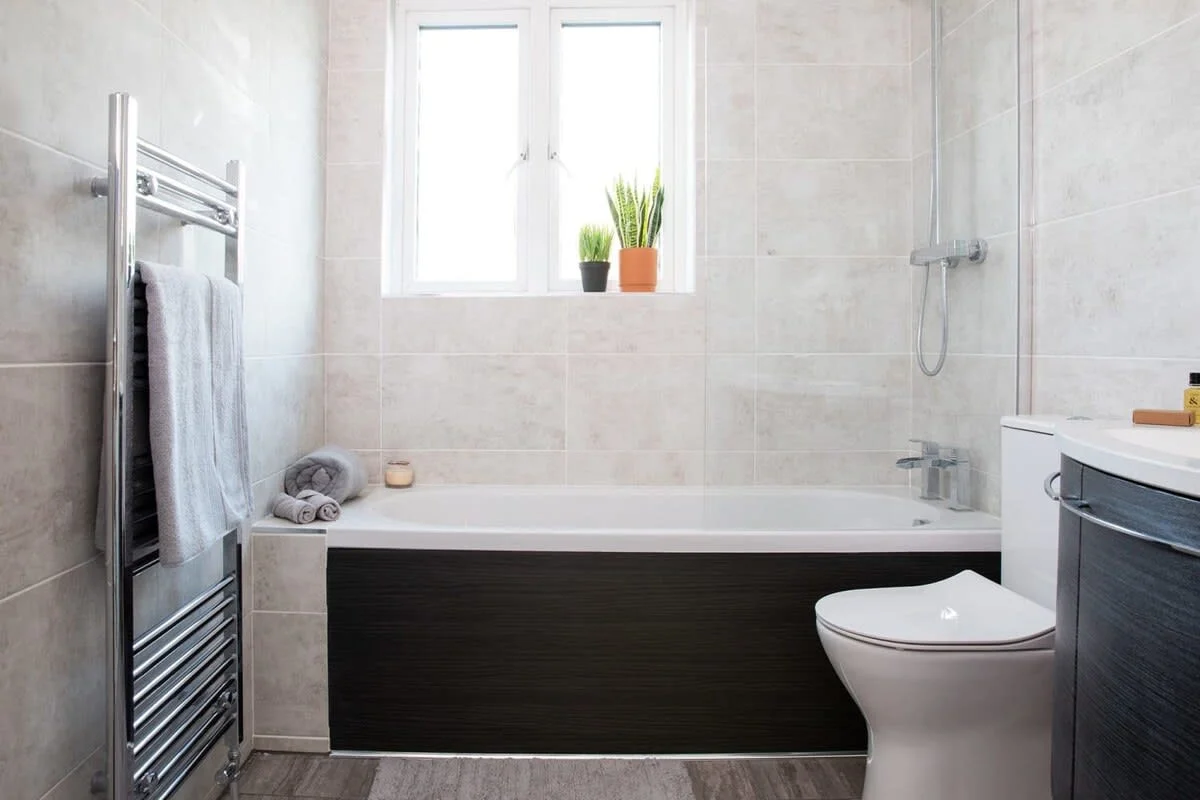 Another angle on the tub, a great place to relax after a long day.