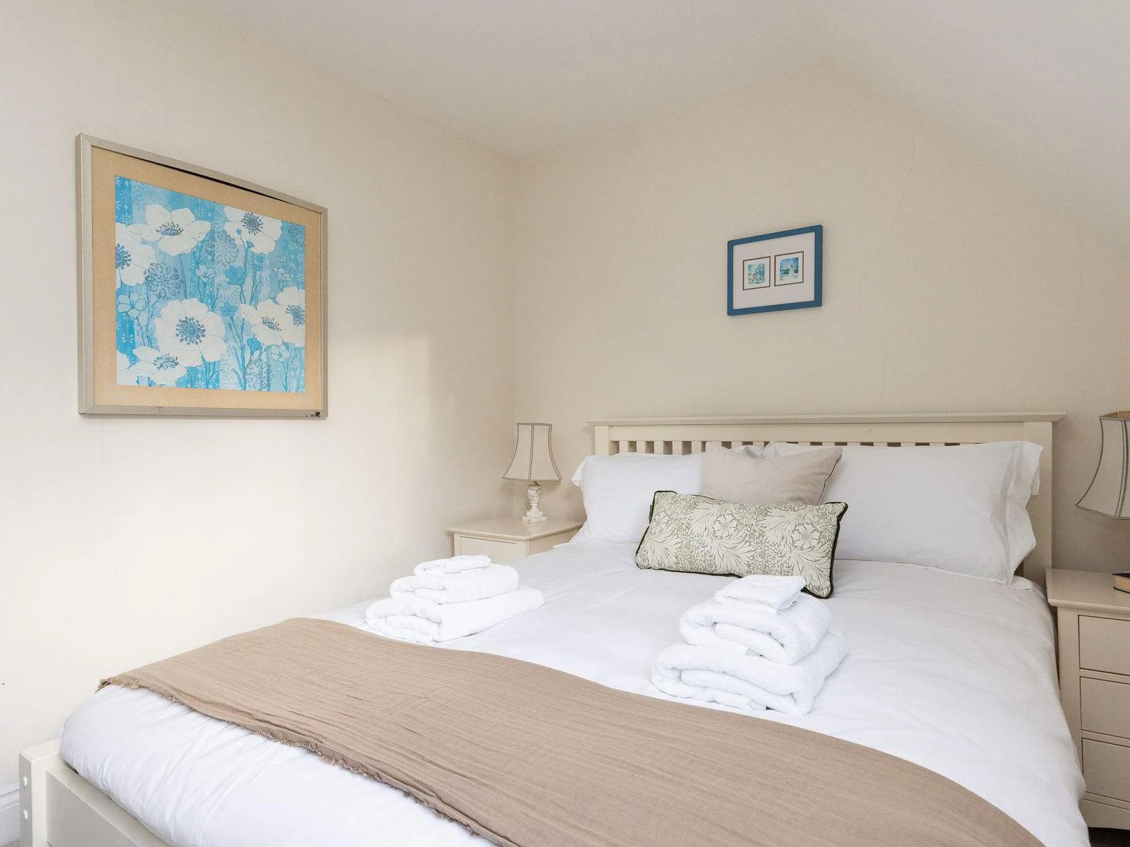 Second bedroom, perfect for couples or additional adults
