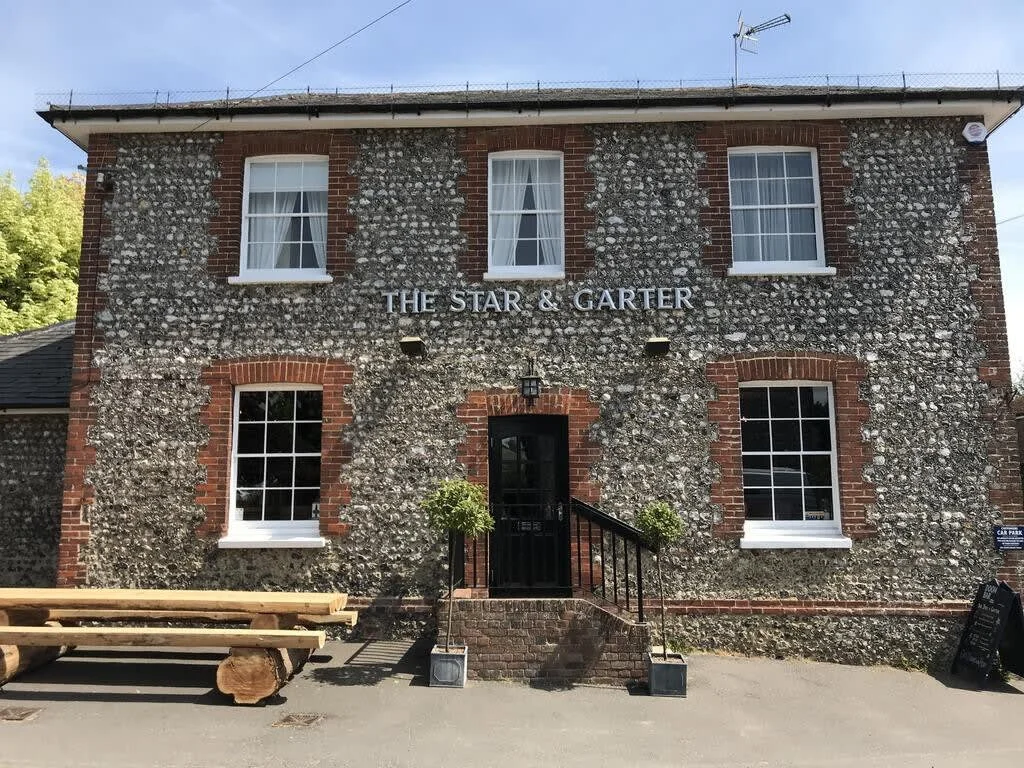 The Star and Garter is just across the road from the cottage for an evening drink or pub meals.