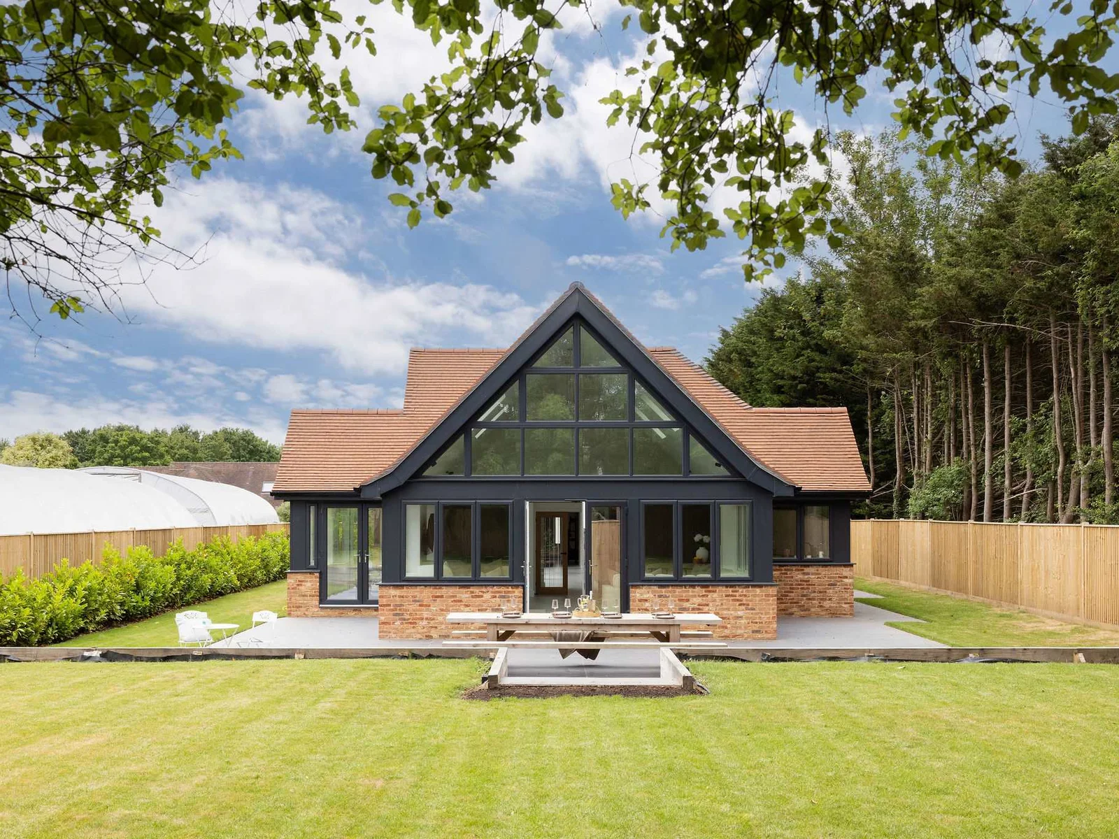 Spacious countryside home with a large private garden