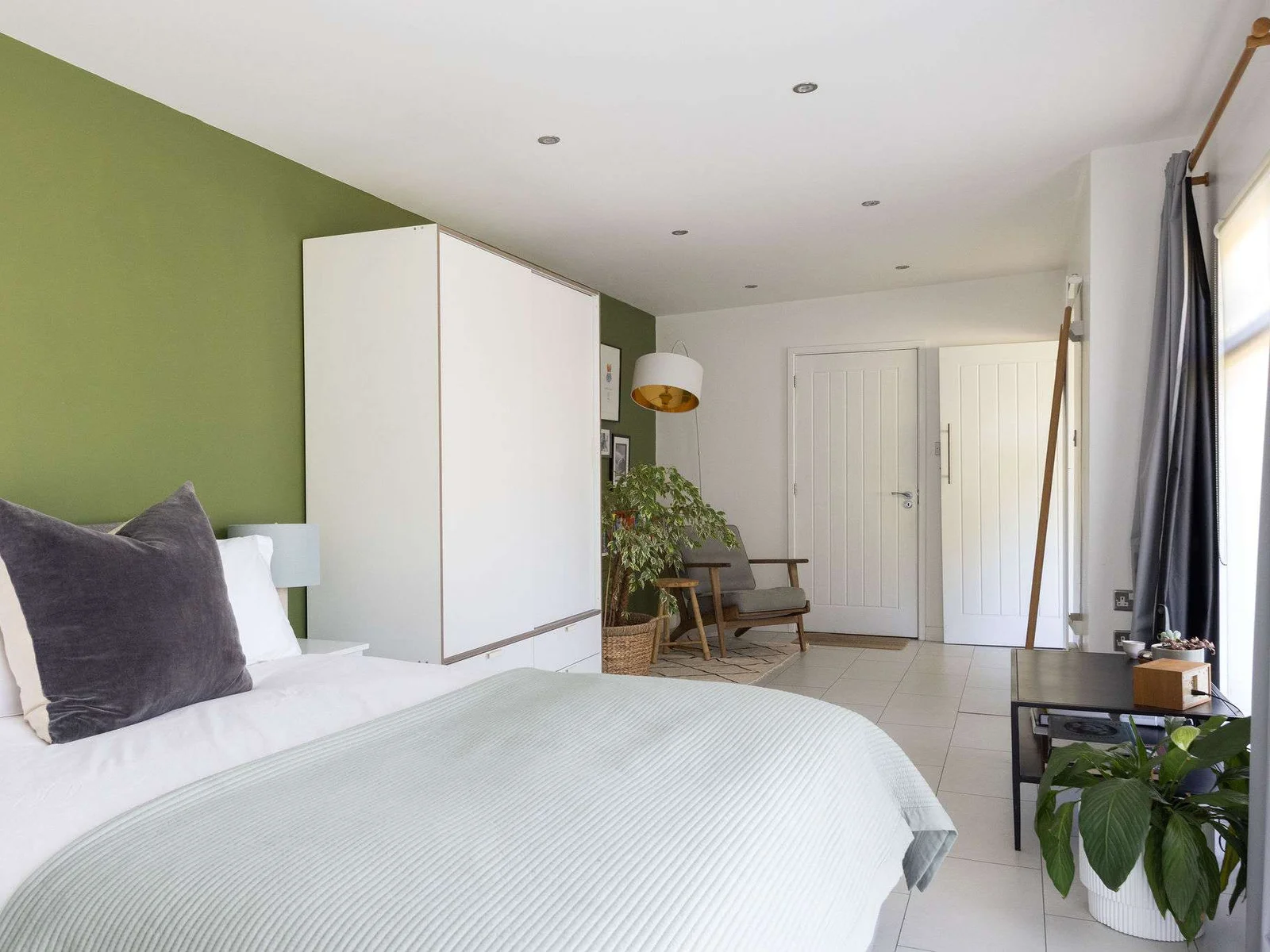 Wake up slowly in a bright and tranquil bedroom