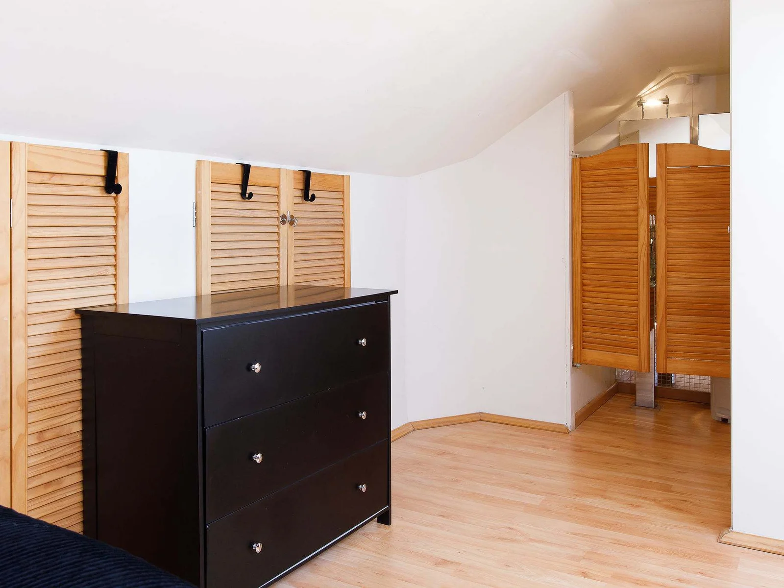There is space to unpack your belongings, so make yourself at home!
