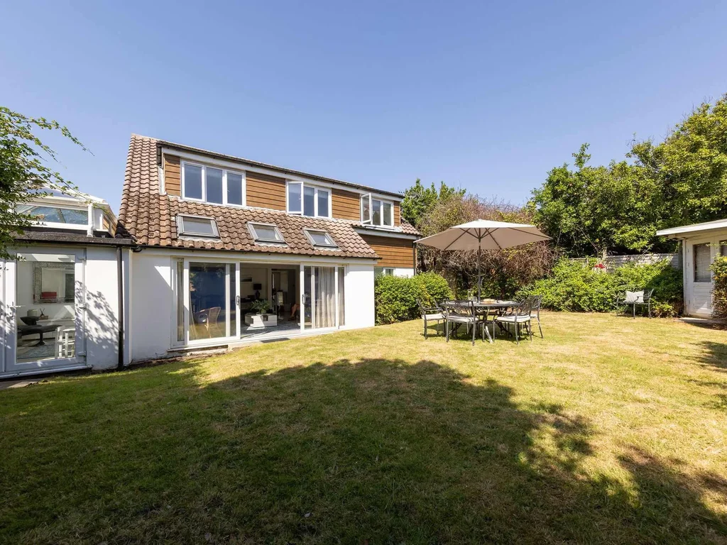 West Wittering Beach House, Garden & Parking