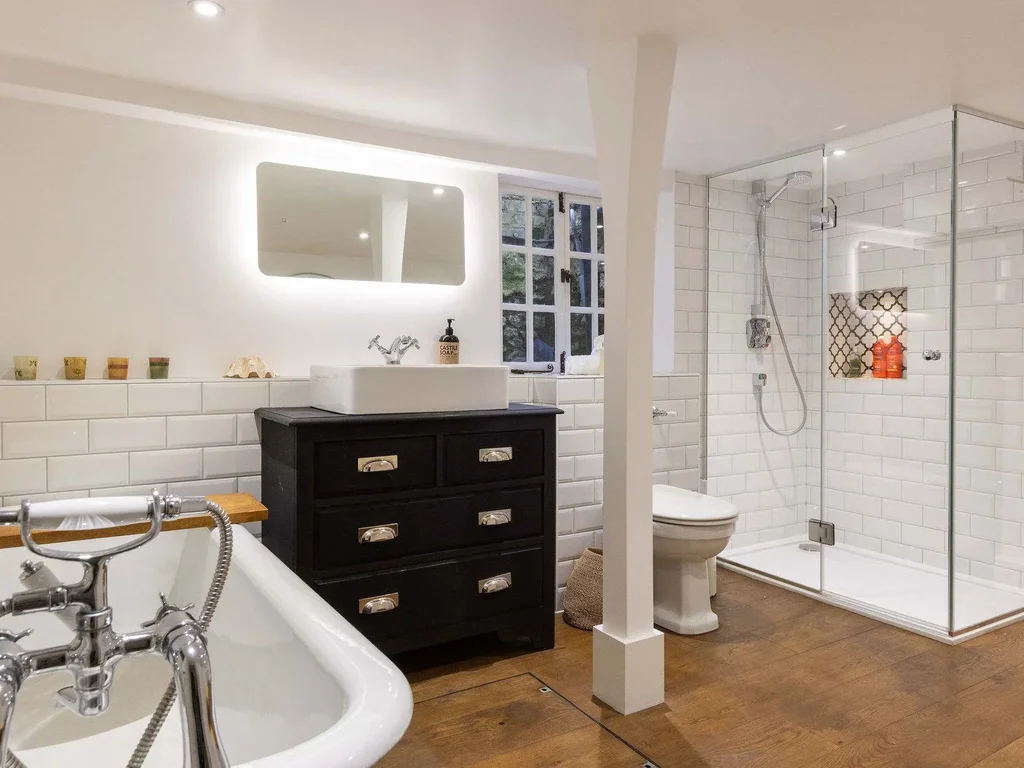 Stunning 3 Bed Georgian House in Chichester