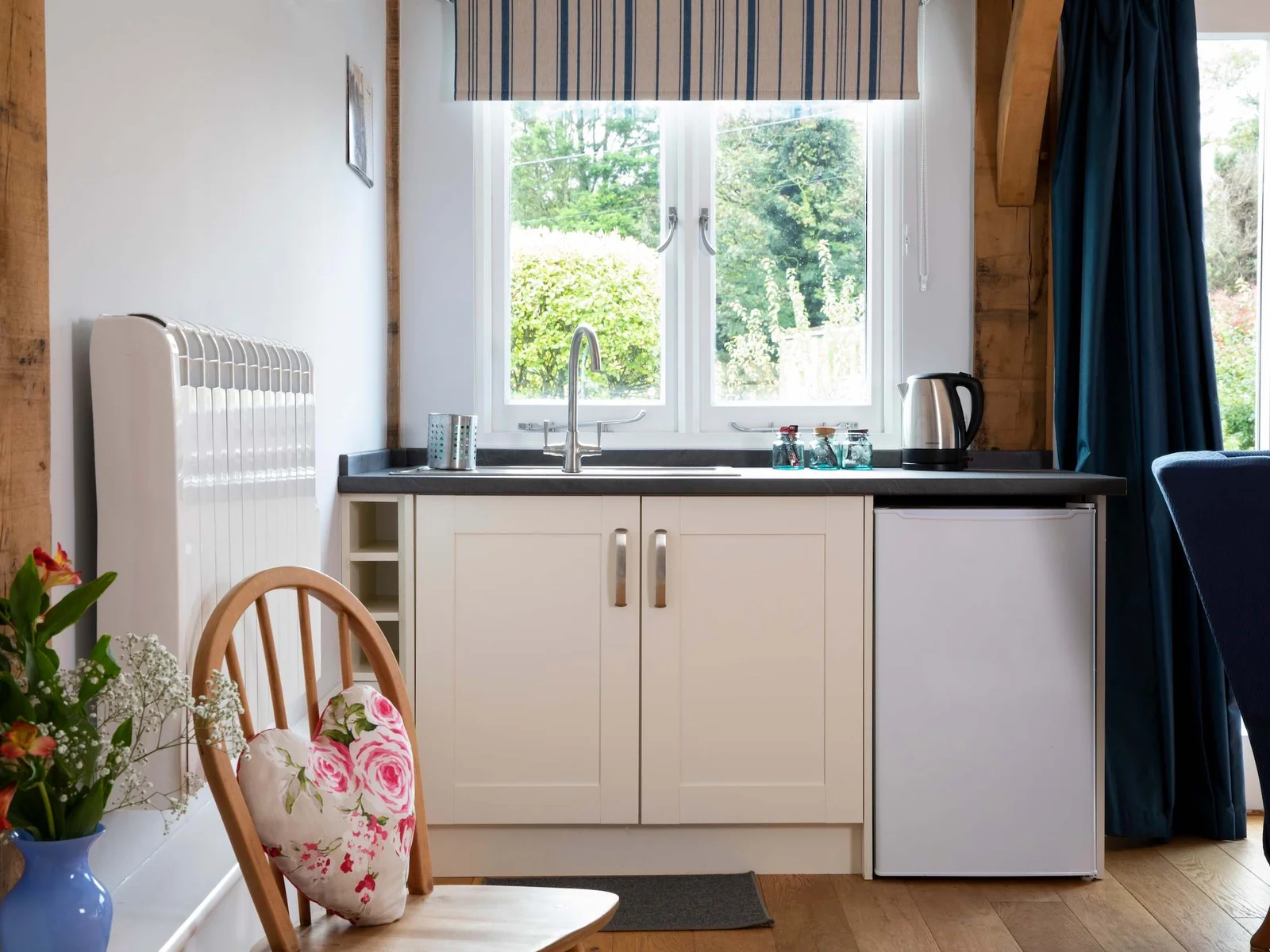 The annexe comes with a handy kitchenette
