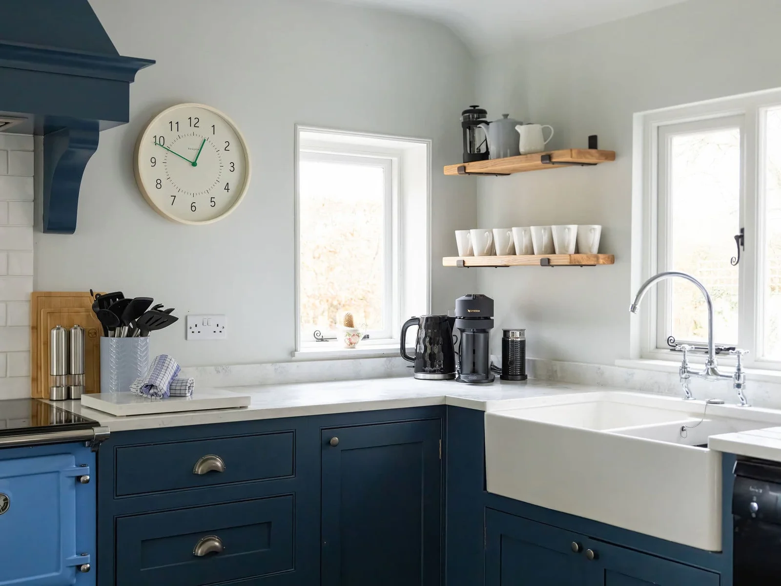 Beautifully finished kitchen with classic country styling.