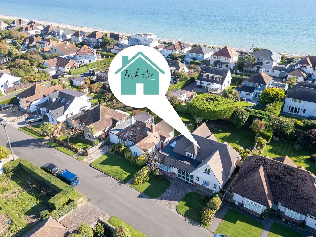 Coastal Comfort for 6, Felpham Beach