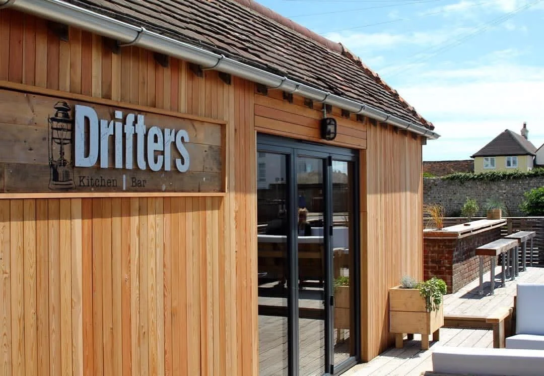 Head to East Wittering village for a wide range of cafes, restaurants, green grocers and shops.