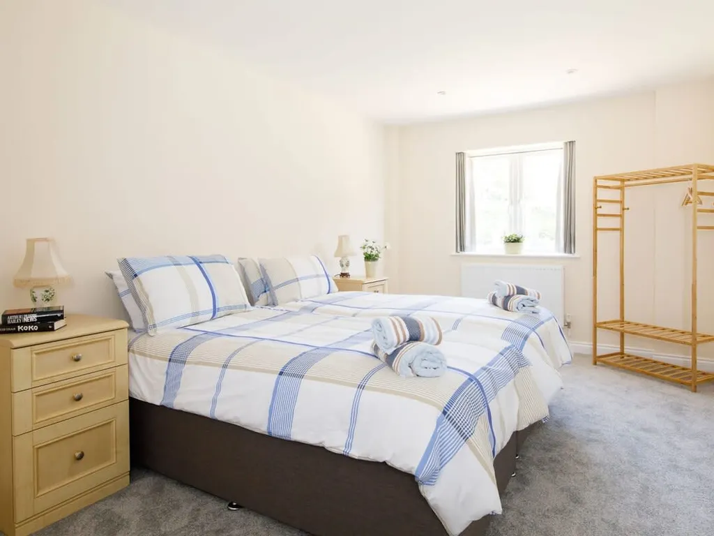 Countryside Bungalow for 4 Close to Beaches