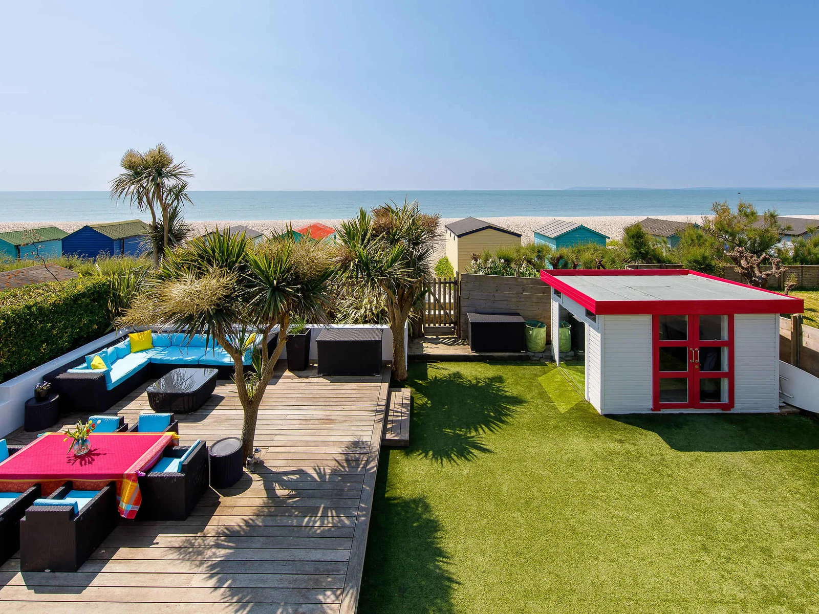 The large decked area has plenty of seating for dining, socialising and relaxing.