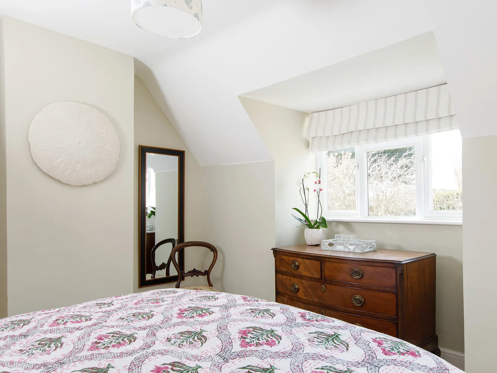 Cottage style interiors make the house feel cosy and homely.
