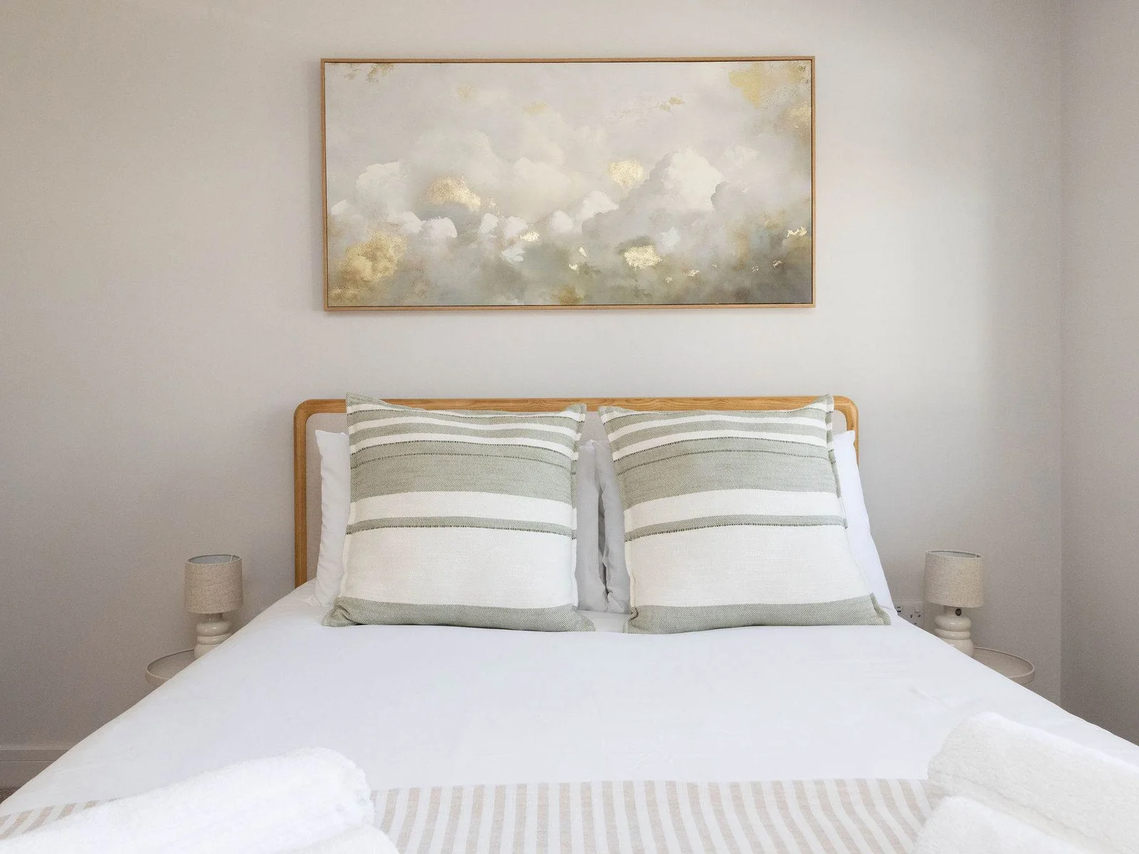 Bright and stylish interiors with a calm coastal feel, ideal for unwinding after a day at the beach.