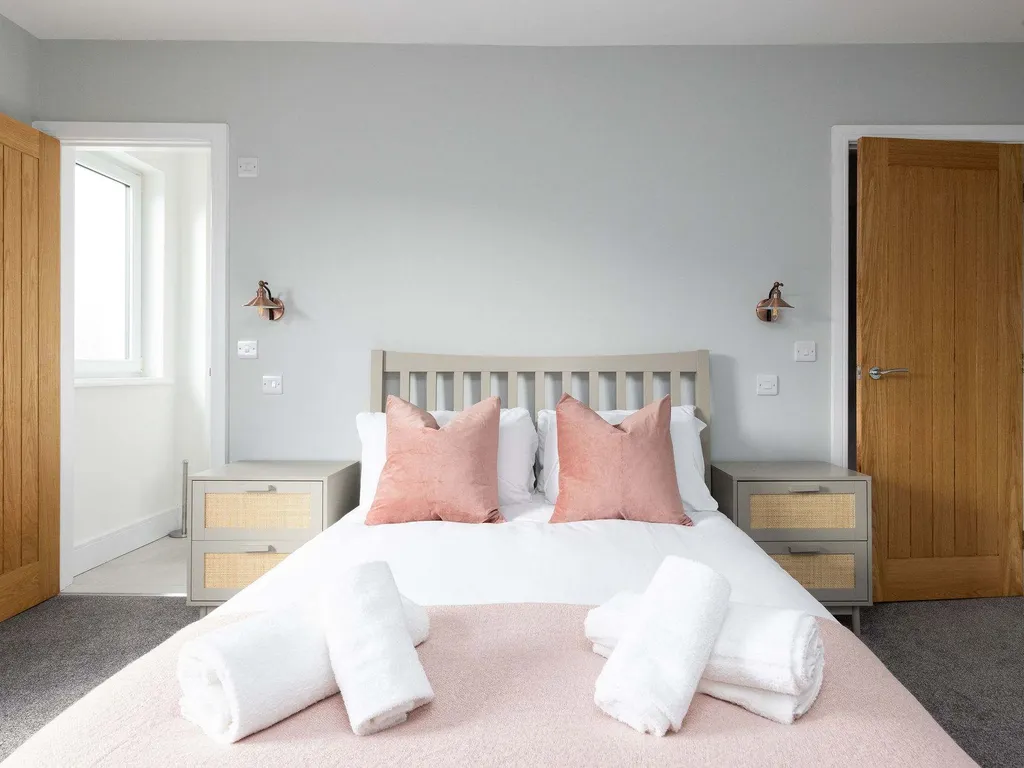 Coastal Retreat for 10 Nr Emsworth and Bosham