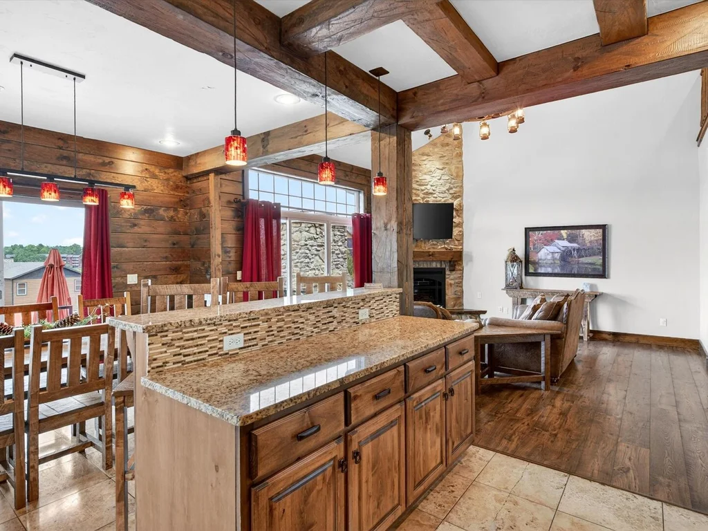 Charming Lakefront Getaway