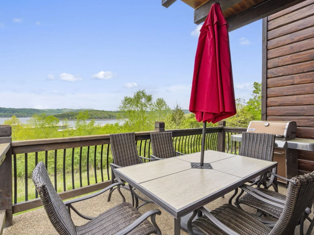 Lakefront Bliss: Your Oasis of Relaxation