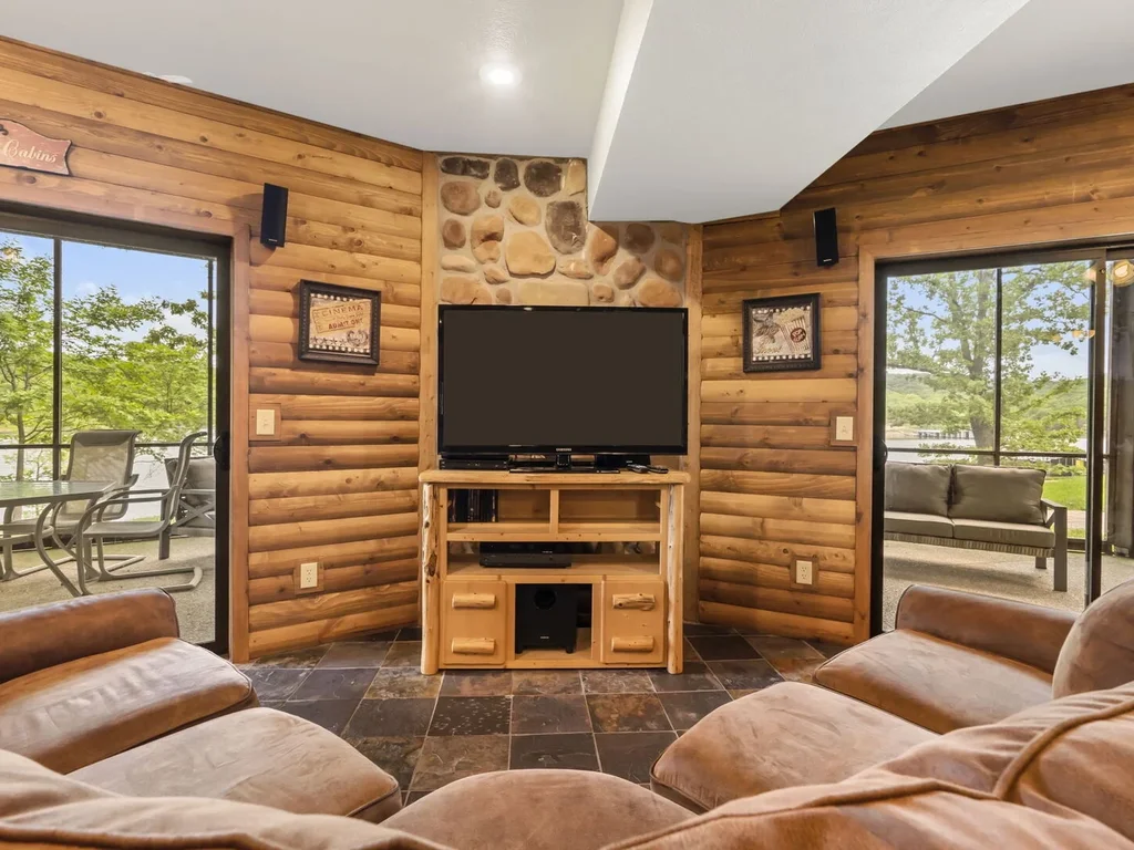 The Deer Lake Home