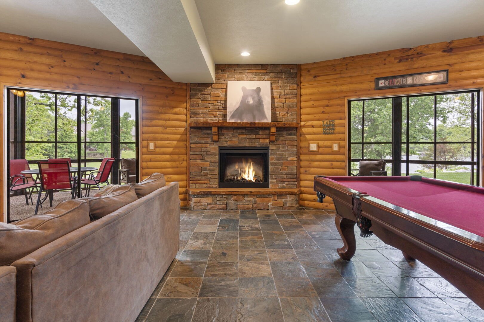 Chalets Lodge #5 Timber Wolf