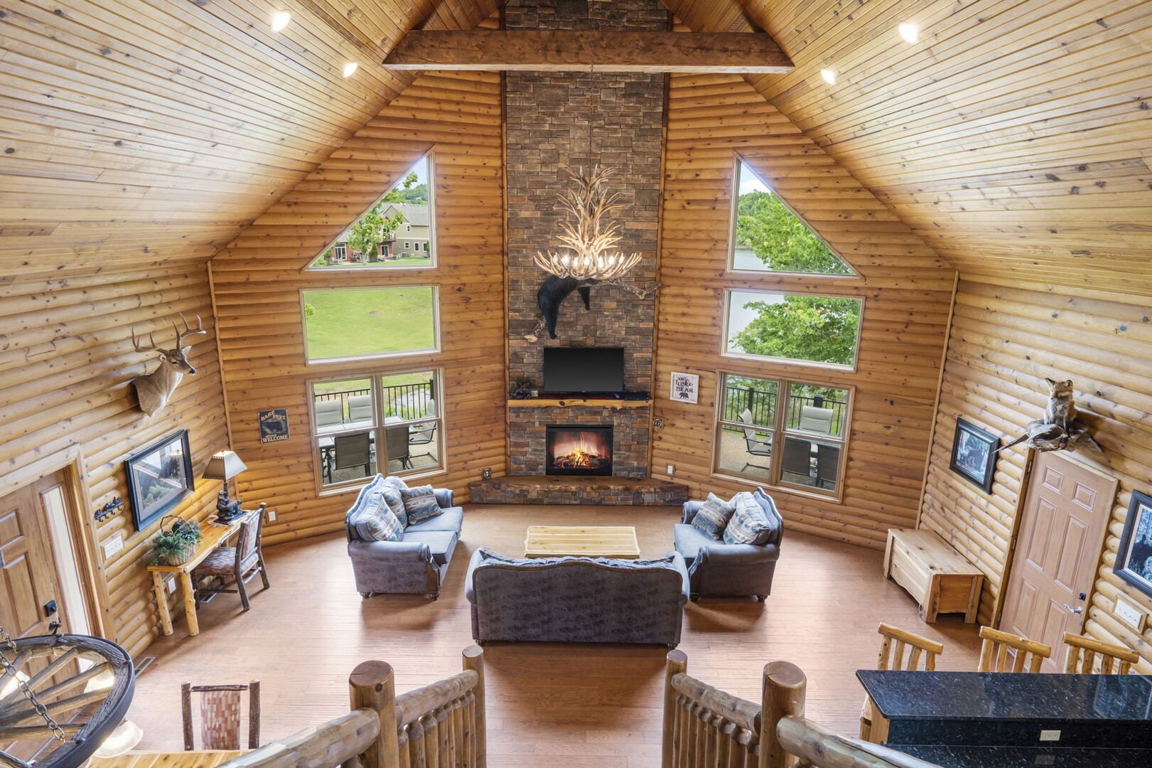 Chalets Lodge #8 The Lazy Bear