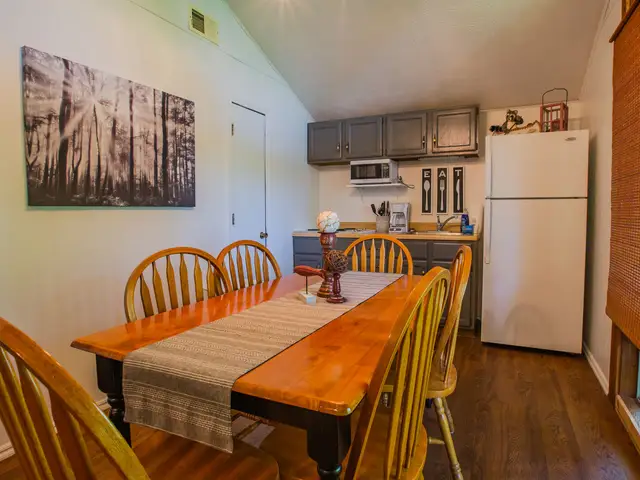 Golden Arrow Cabin #14