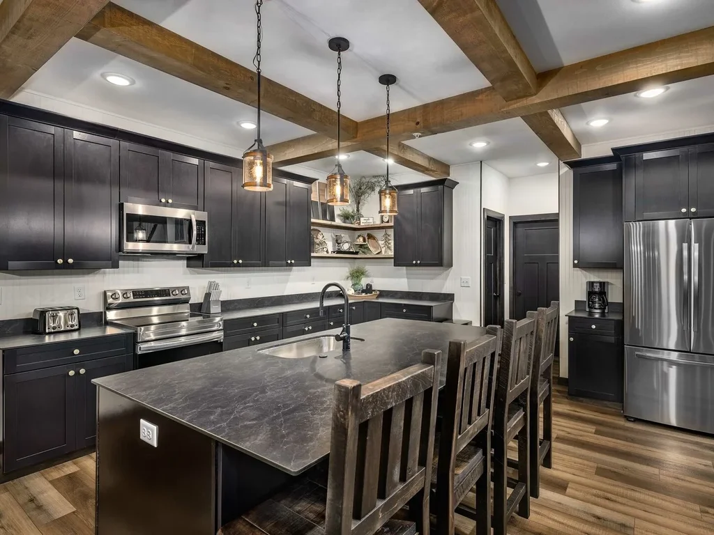 Adventure Awaits: Enjoy Endless Amenities & Lake Views