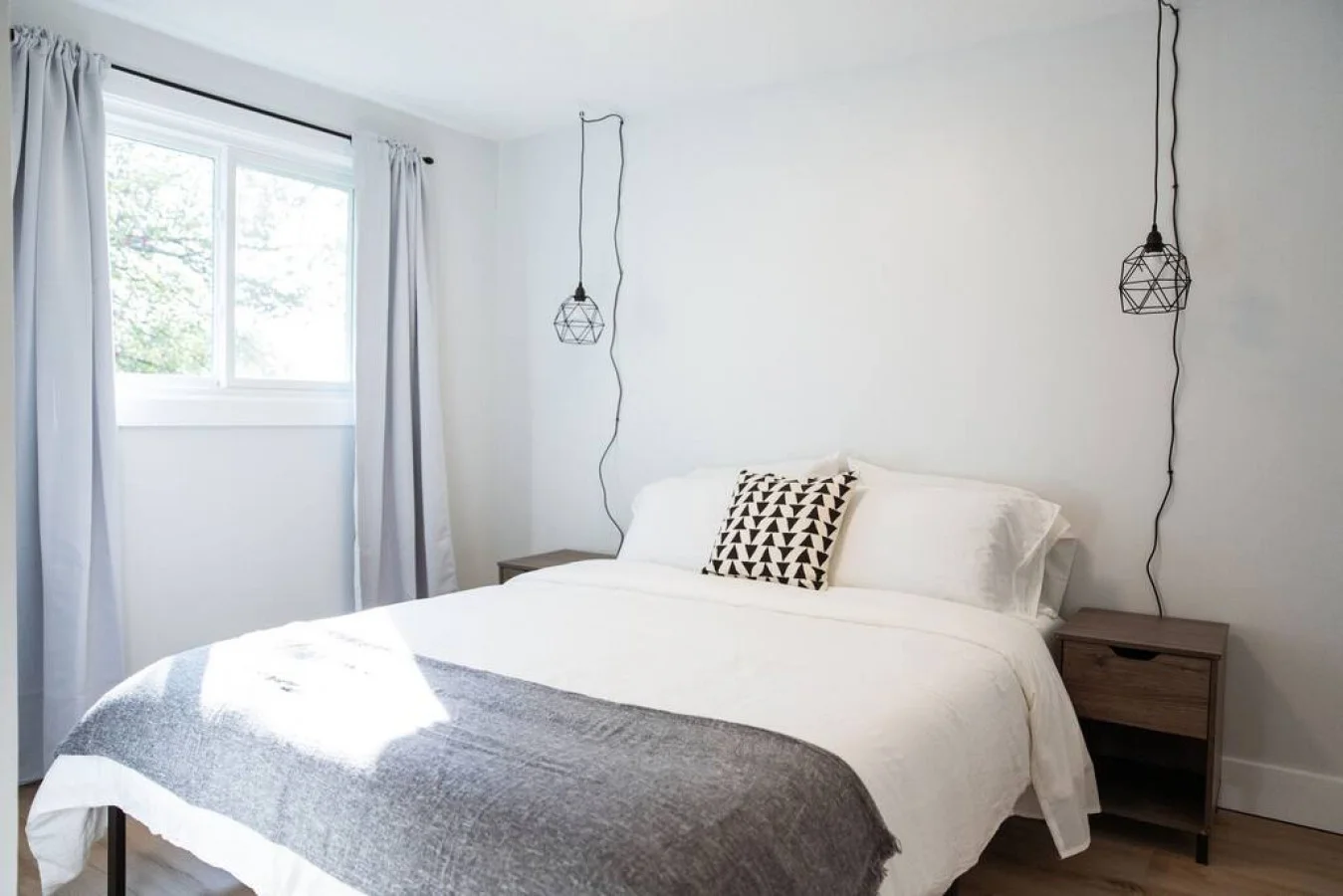 As you lie back on the queen bed, you are surrounded by elegant decor and a soothing color palette that calms the senses.