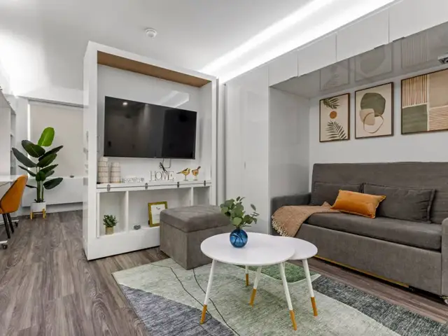 Sleeps 3 + City Stay | By Museums & Little Italy