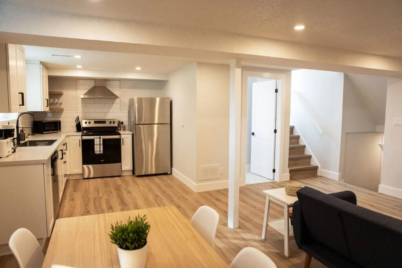 Designer Dream Suite – 2 bed/1 bed in Forest Heights
