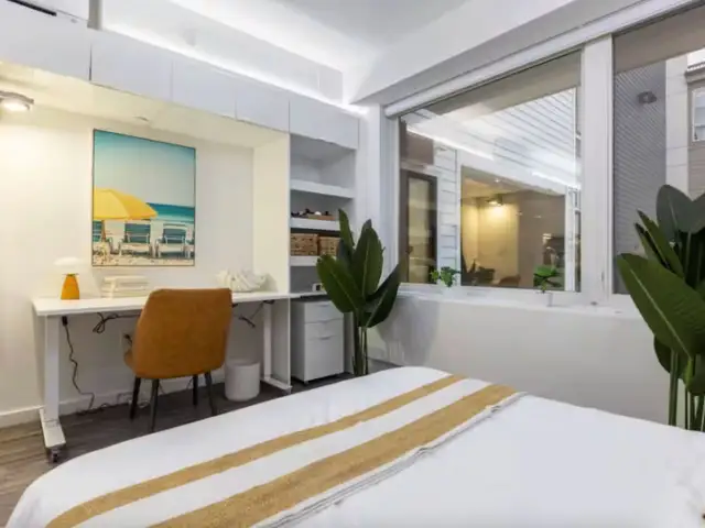 Sleeps 3 | Case Western + Uni Circle + Parking