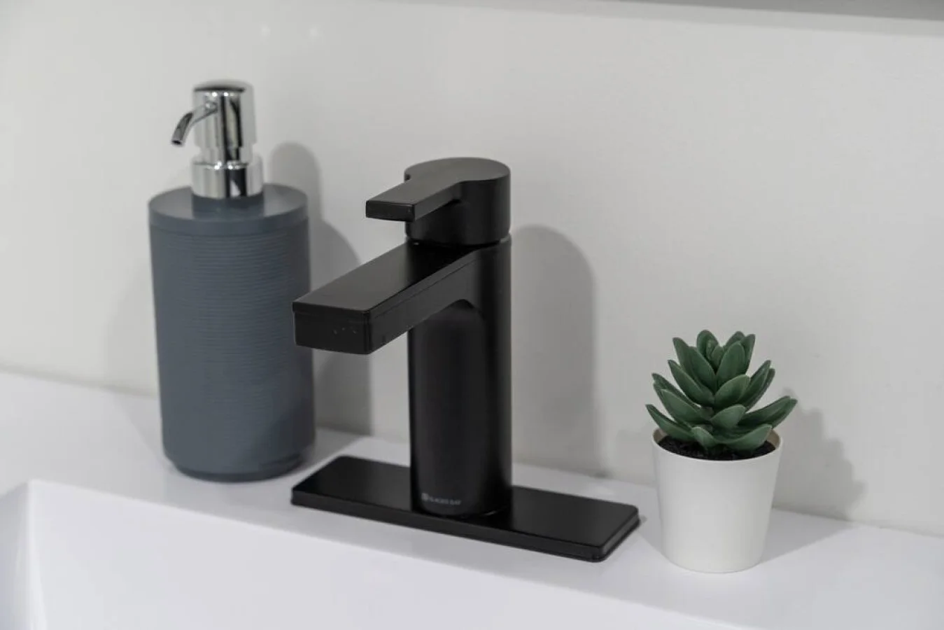 Modern black hardware design
