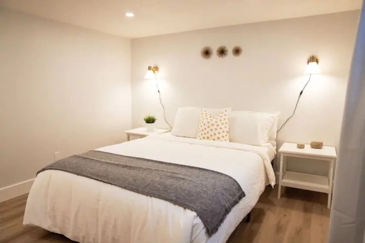 You’ll feel enveloped in warmth in this charming room with its rich wood accents and inviting bed. Wake up refreshed, surrounded by rustic coziness, and enjoy the perfect mix of comfort and natural vibes