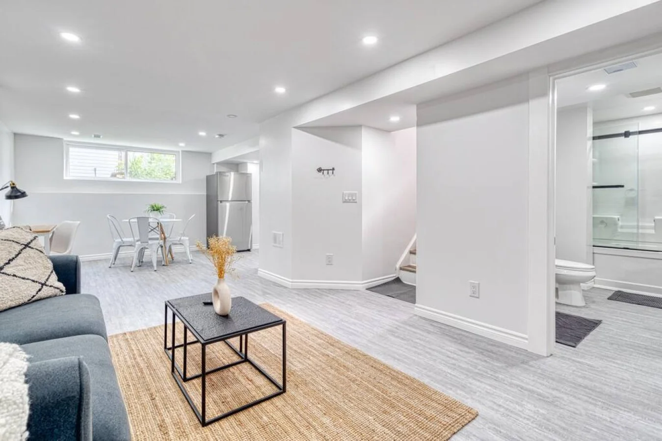 Spacious living room with stylish decor, perfect for unwinding after a day of exploring the local area.