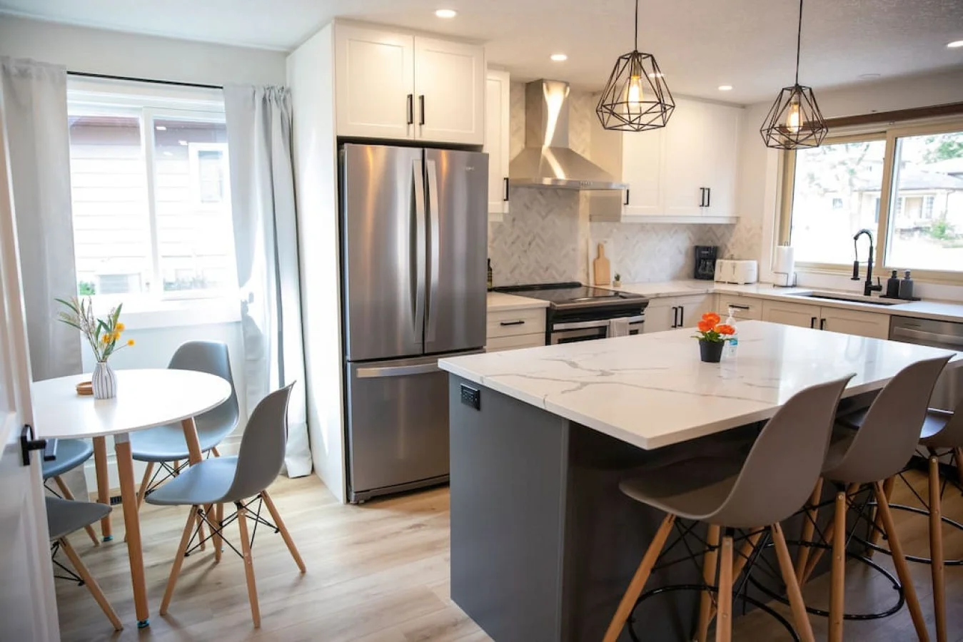 The kitchen invites you to experiment with new recipes, offering a stylish and practical space to cook and create.