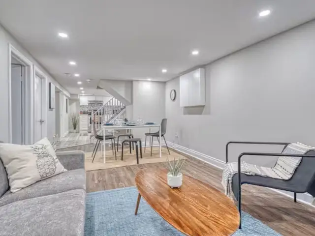 2Bedroom Stay | Close to Golf, Shops & Transit