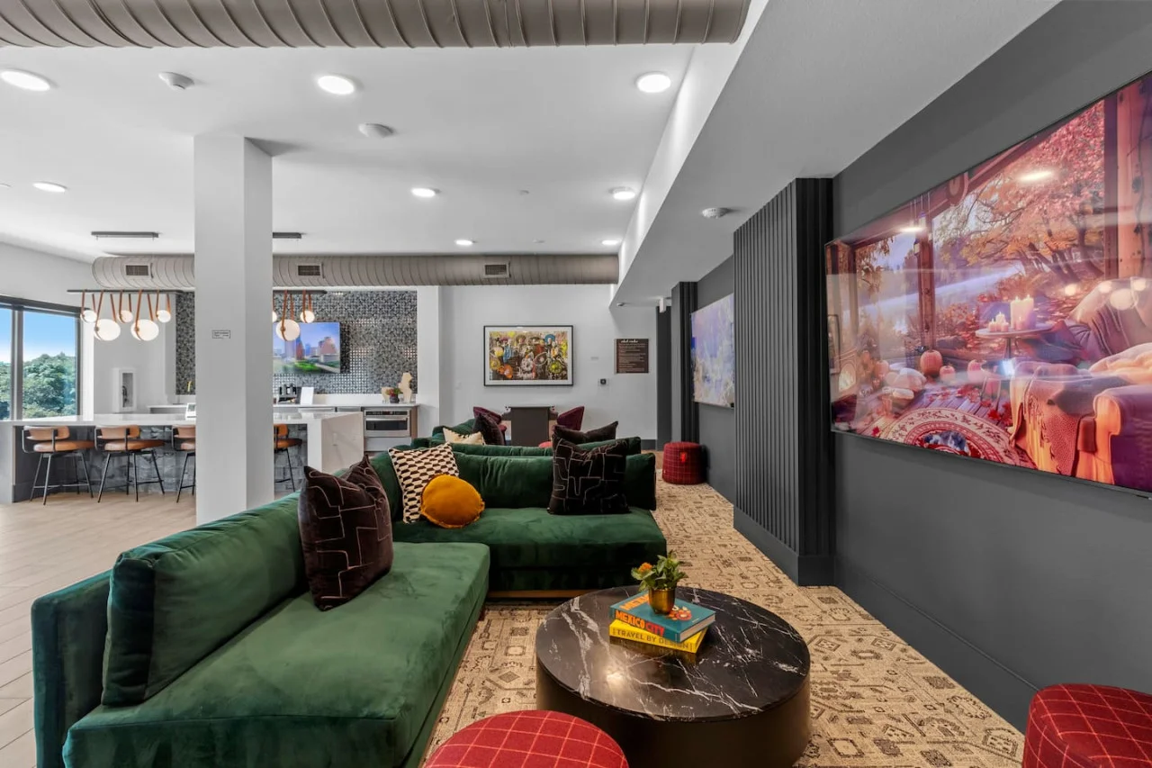 A beautiful space for creating beautiful memories with your friends or loved ones!