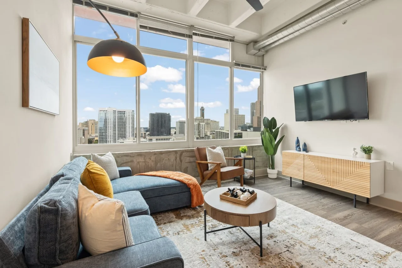 Urban Oasis: 1BR in Heart of ATL