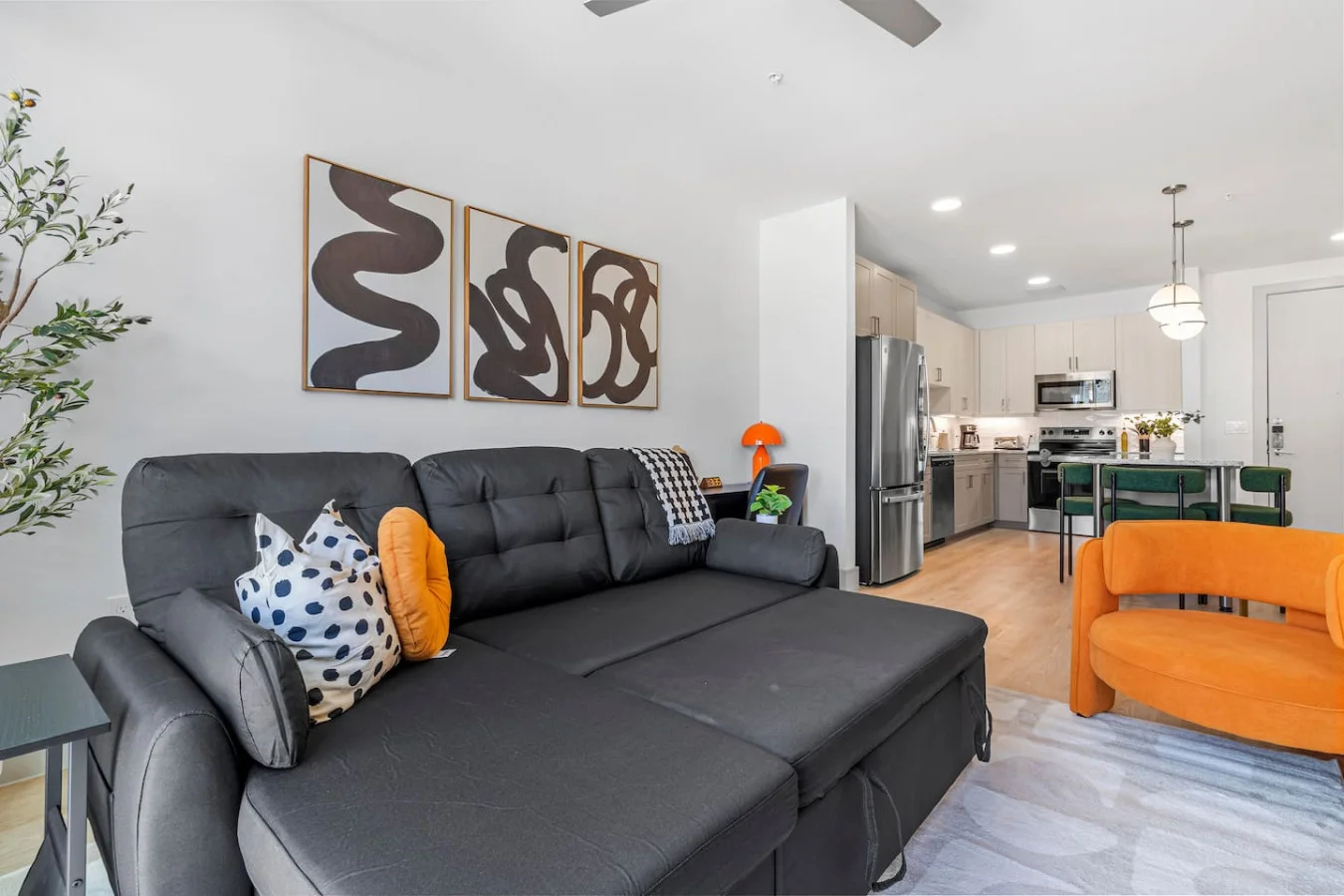 Walk in, and boom! Instant peace, wrapped up in stylish decor and mellow tones that soothe your soul.