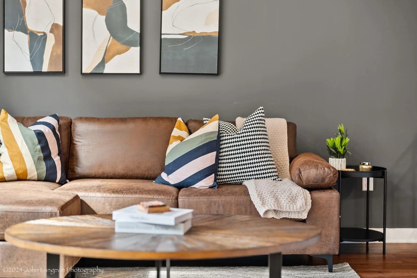 As you take a seat in the living room, the comfortable furniture and tasteful design make it easy to unwind.