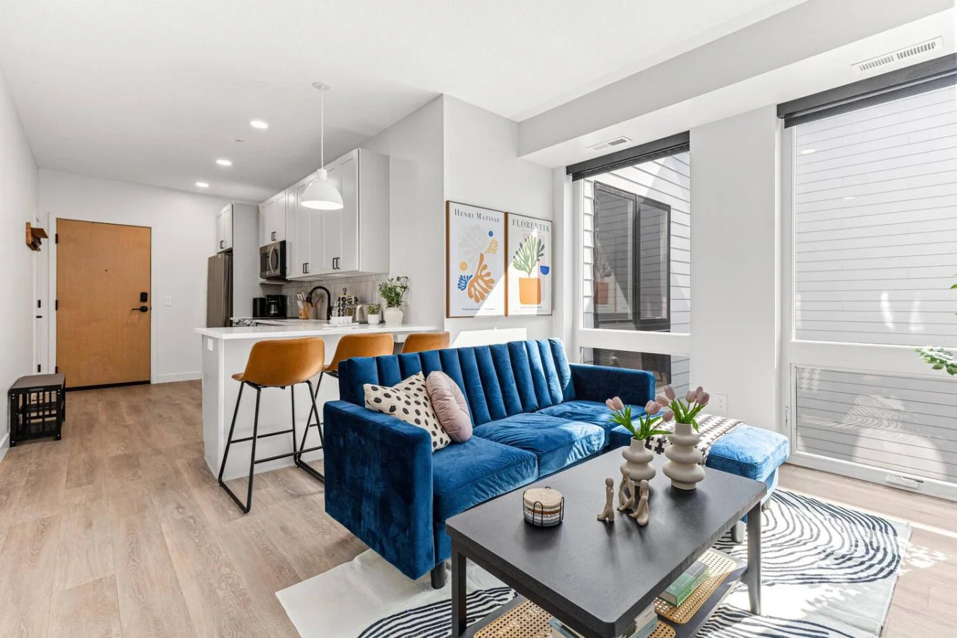 1BD King Retreat w Gym, Wi-Fi, Office & Mins to DT