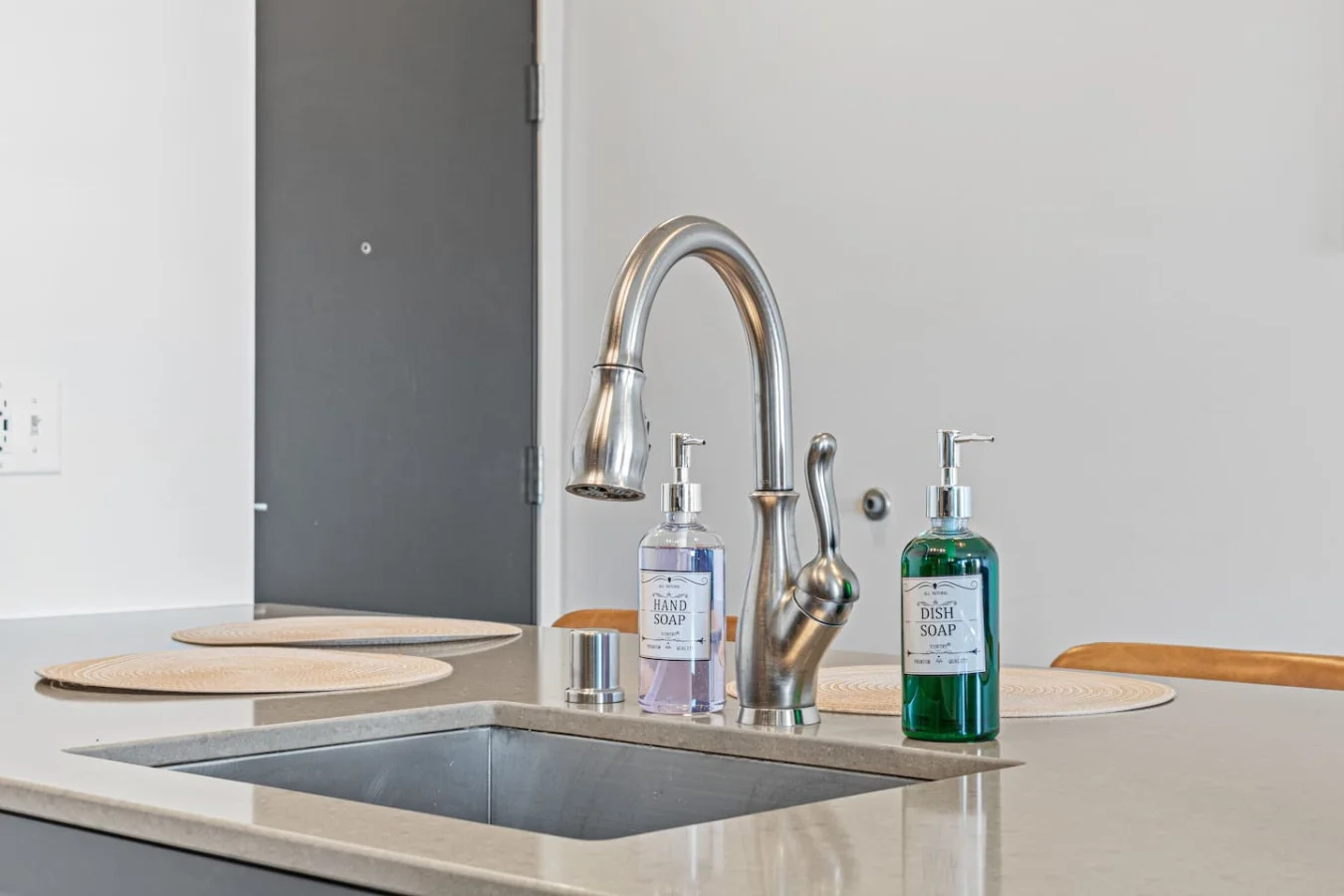 The kitchen’s open layout allows you to move freely as you prepare meals, with everything you need at your fingertips.
