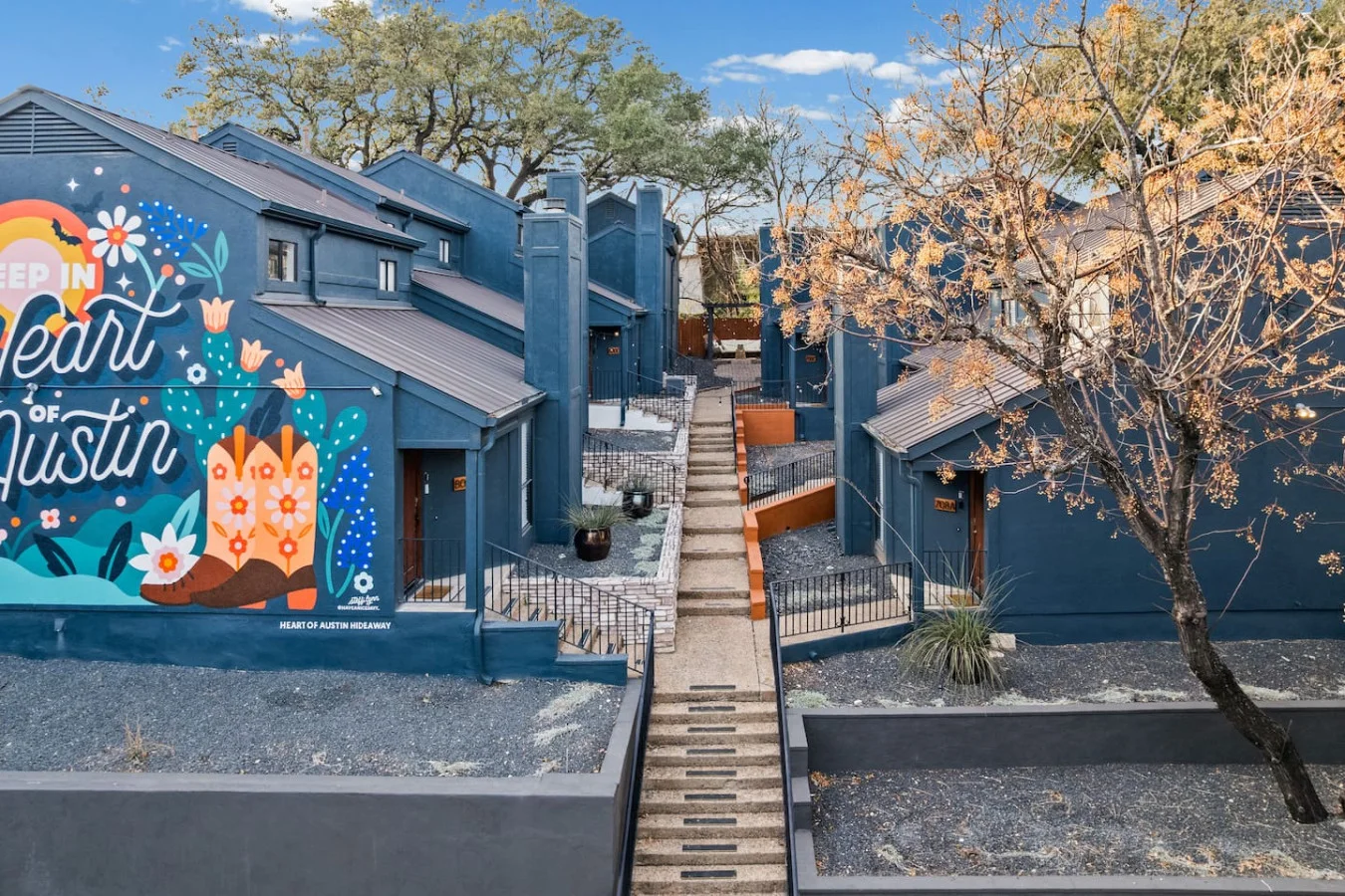 Quiet townhouse community in prime South Austin
