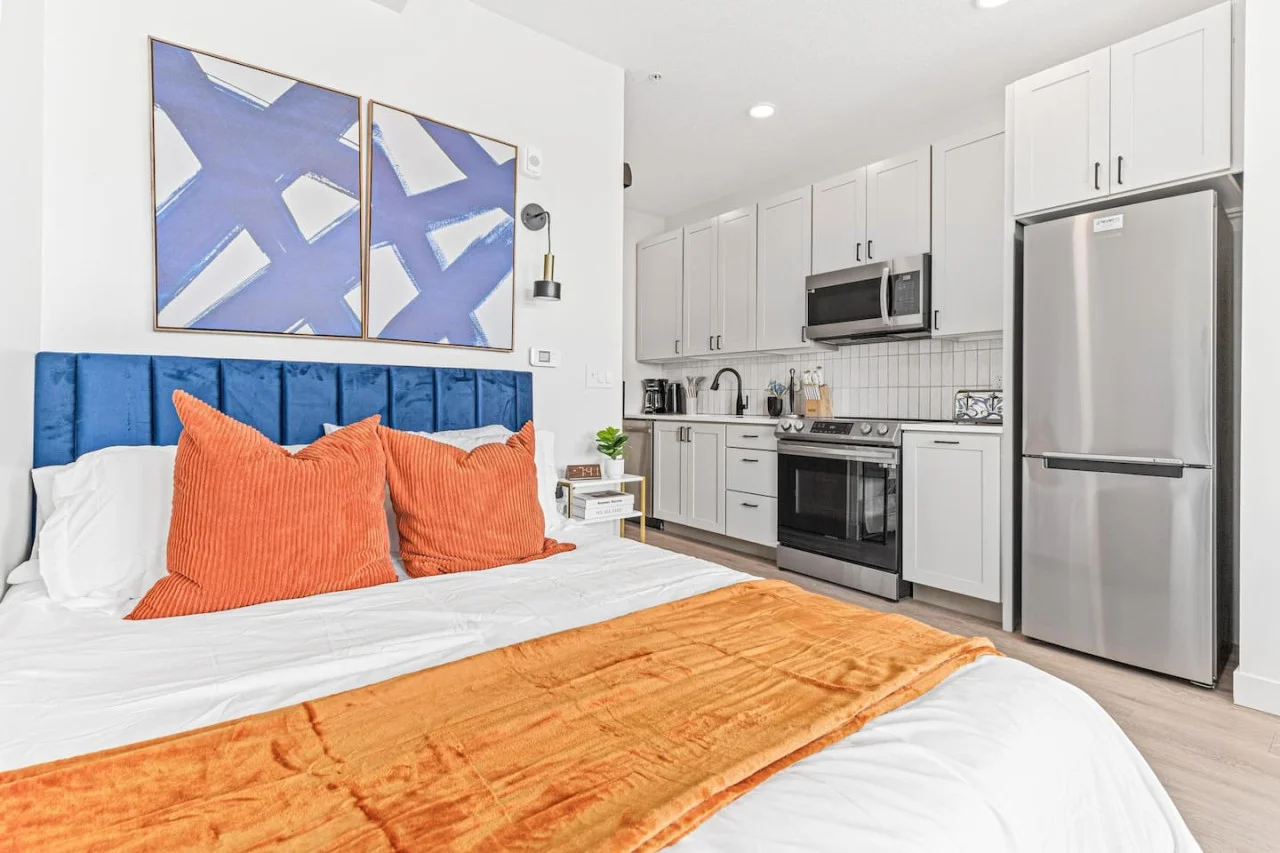 You’ll feel enveloped in warmth in this charming room with its rich wood accents and inviting bed. Wake up refreshed, surrounded by rustic coziness, and enjoy the perfect mix of comfort and natural vibes