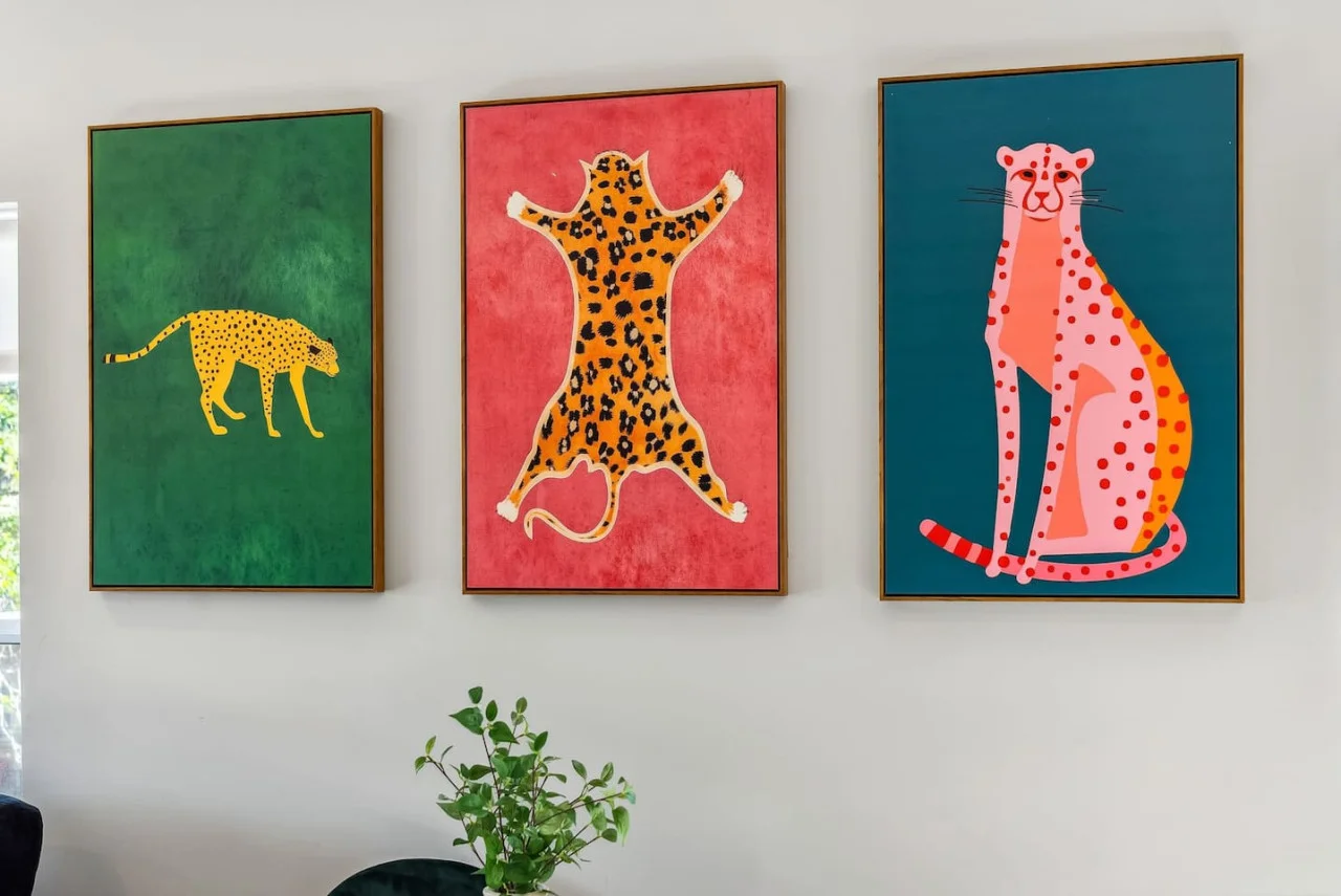 Accent wall frames for making the interior more beautiful