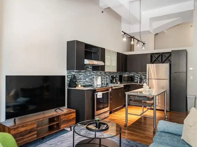 1 Bed+co-working+Stadium+CBD!