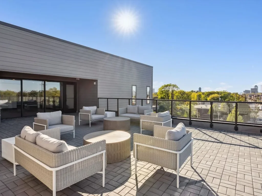 Urban 1BR Retreat in Olde Towne East | Rooftop