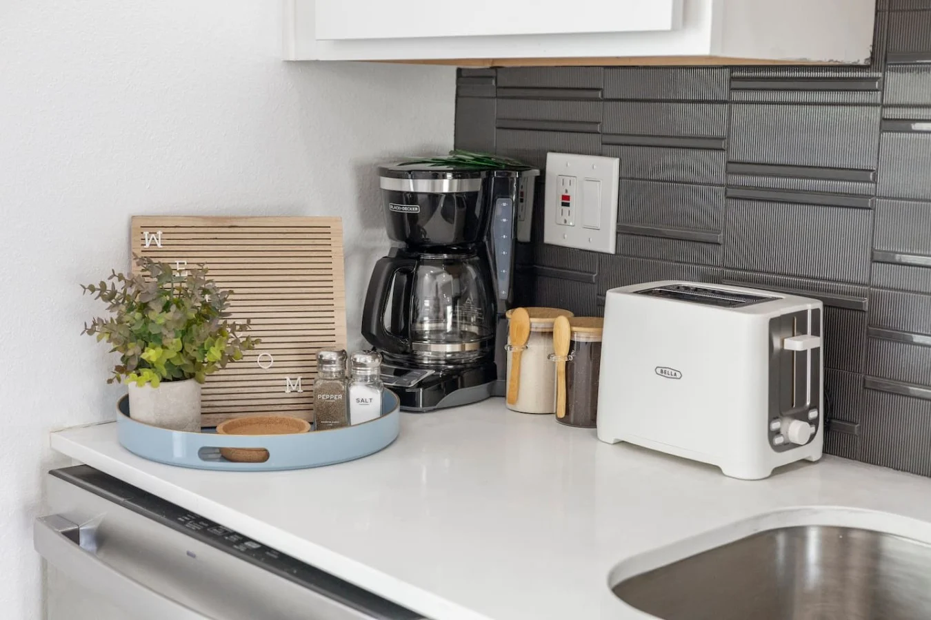 Coffee Maker, Coffee, Sugar, Toaster